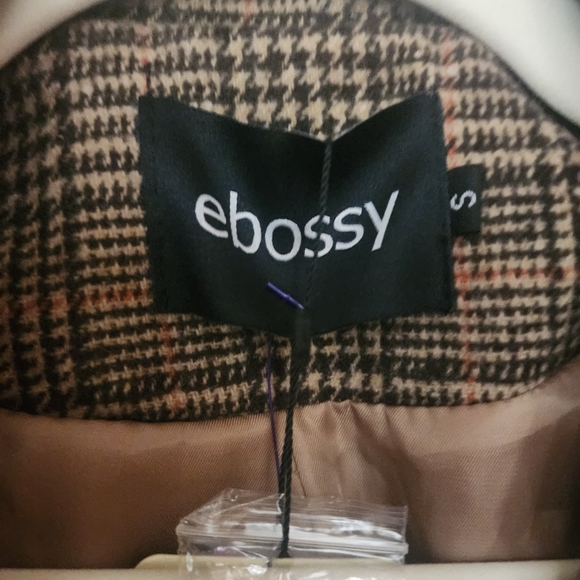 Ebossy Plaid Blazer – New With Tags 🤎.pit To Pit 18" - Picture 6 of 7